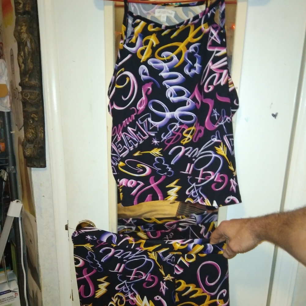 Women's Plus Size 3X Full Circle Trends printed Pjs with $ symbols and love